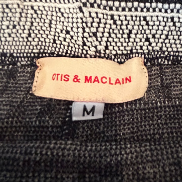 Otis and Maclain pencil skirt - Picture 5 of 5